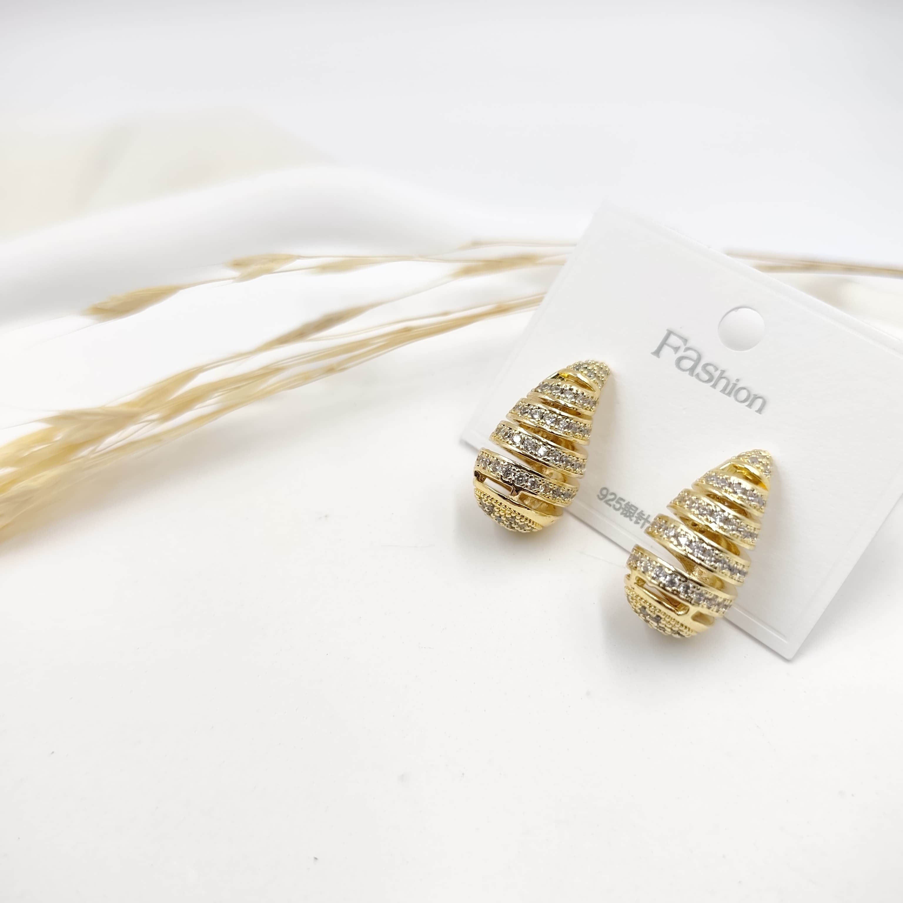 Zirkon Küpe Gold 15