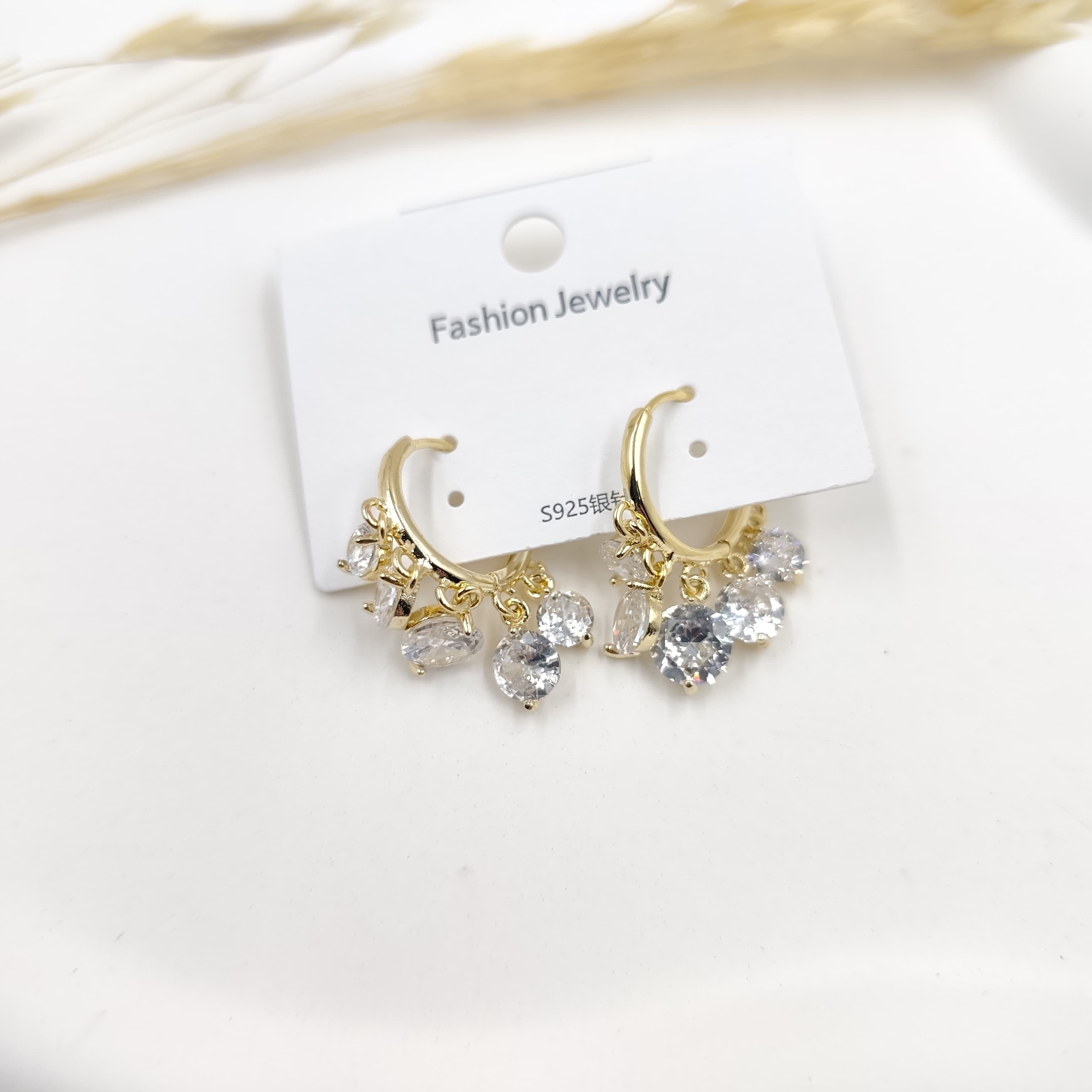 Zirkon Küpe Gold 20